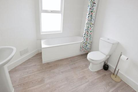 15 Courtenay Road, Exeter, EX2 8JX