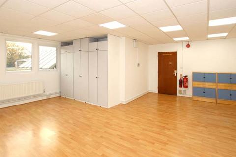 Office to rent, Lansbury Business Estate