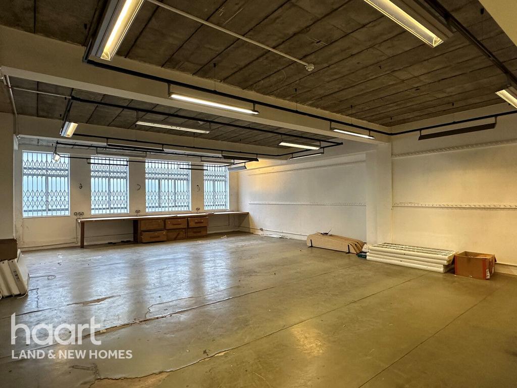 Luton LU2 Land for sale £3,500,000