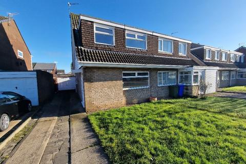 3 bedroom semi-detached house for sale - Curlew Way, South Beach Estate, Blyth