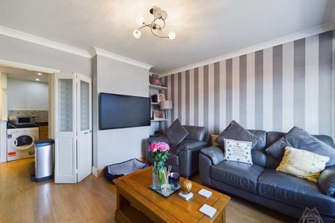 10 Enborne Green, South Ockendon, RM15 5EL