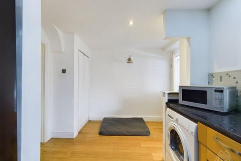10 Enborne Green, South Ockendon, RM15 5EL