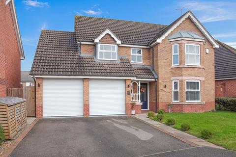 4 bedroom detached house for sale, Firtree Close, Banbury
