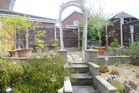 7 Dobell Grove, Stoke-on-trent, ST3 1SX