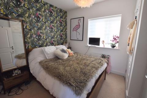 3 bedroom townhouse for sale - Butter Row, Wolverton, Milton Keynes