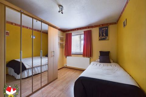 114 Curlew Road, Abbeydale, Gloucester, GL4 4TD