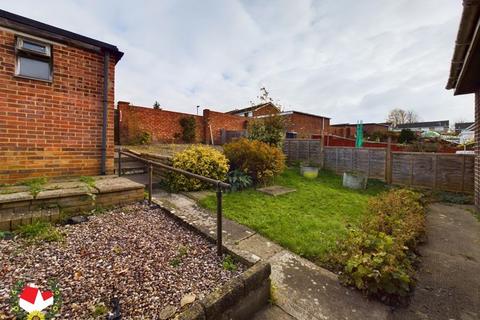 114 Curlew Road, Abbeydale, Gloucester, GL4 4TD