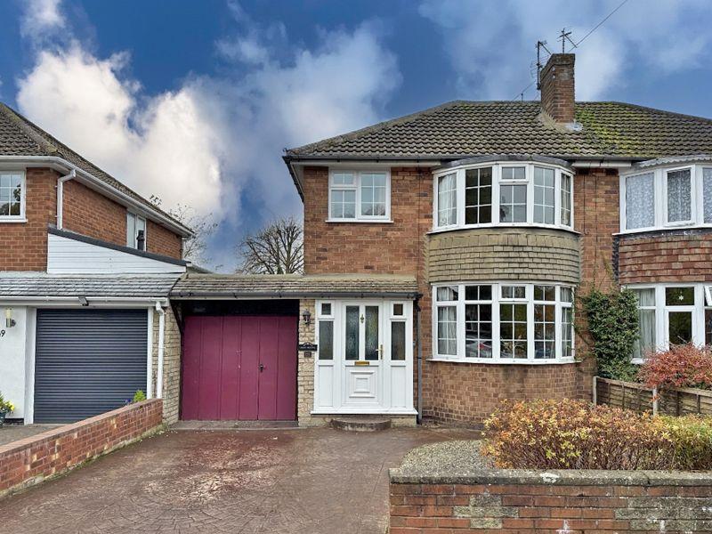 Wombourne Park, WOMBOURNE 3 bed semidetached house for sale £275,000