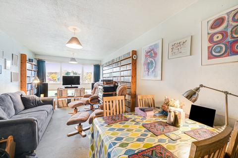 57 Fairlea Place, London, W5 1SP