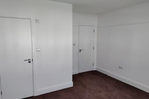 1 bedroom in a flat share to rent, Grendon Gardens, Wembley HA9