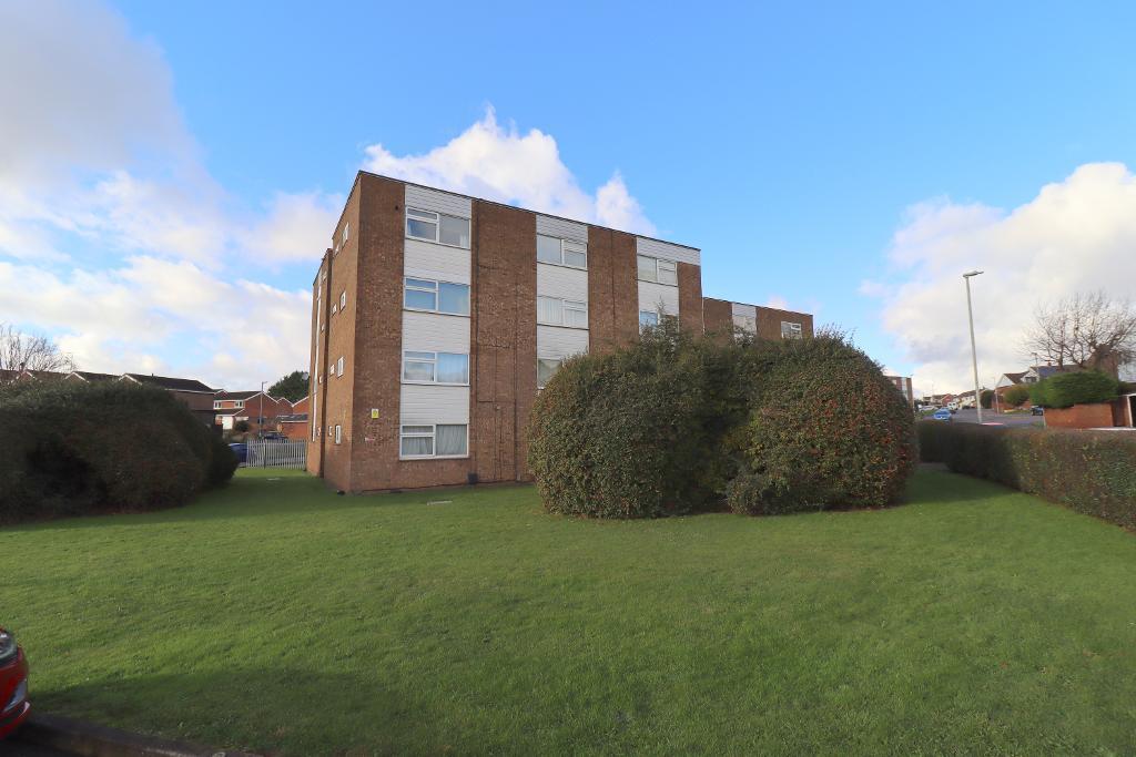 Dellfield Court, Stopsley, Luton, Bedfordshire, LU2 8JJ Studio for sale