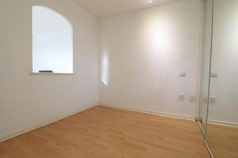 Studio for sale - Dellfield Court, Stopsley, Luton, Bedfordshire, LU2 8JJ