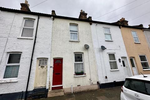 20 Fernbrook Avenue, Southend-on-sea, SS1 2QW