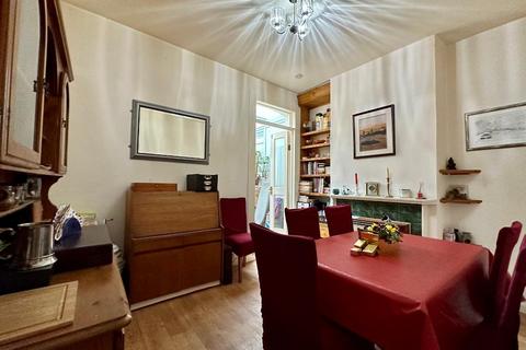 20 Fernbrook Avenue, Southend-on-sea, SS1 2QW