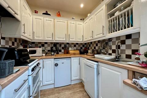 20 Fernbrook Avenue, Southend-on-sea, SS1 2QW