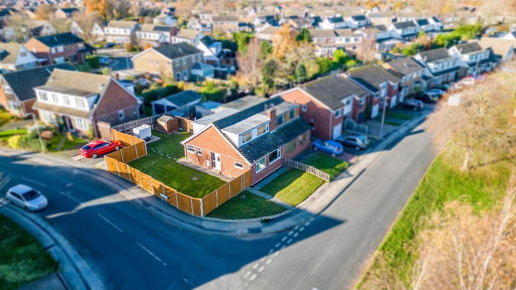 Conway Drive, Shepshed, Leicestershire, LE12 9PN 2 bed semidetached
