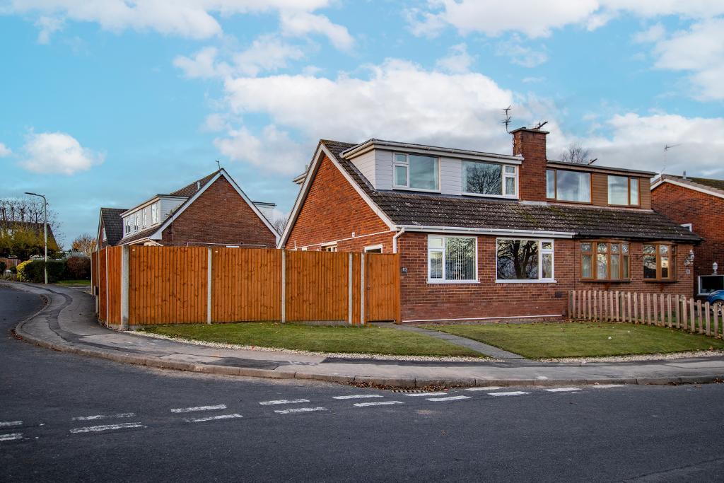 Conway Drive, Shepshed... 3 bed semidetached house £222,500