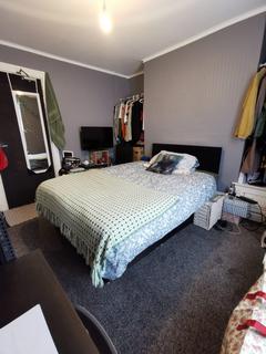 3 bedroom house to rent, Balaclava St, St Thomas, Swansea