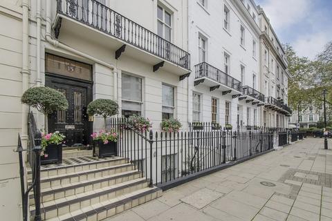 1 bedroom flat for sale, Chesham Place, London