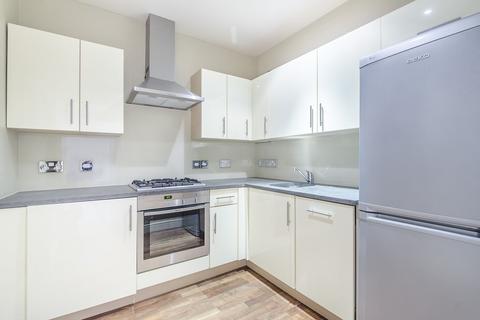 1 bedroom flat for sale, Chesham Place, London