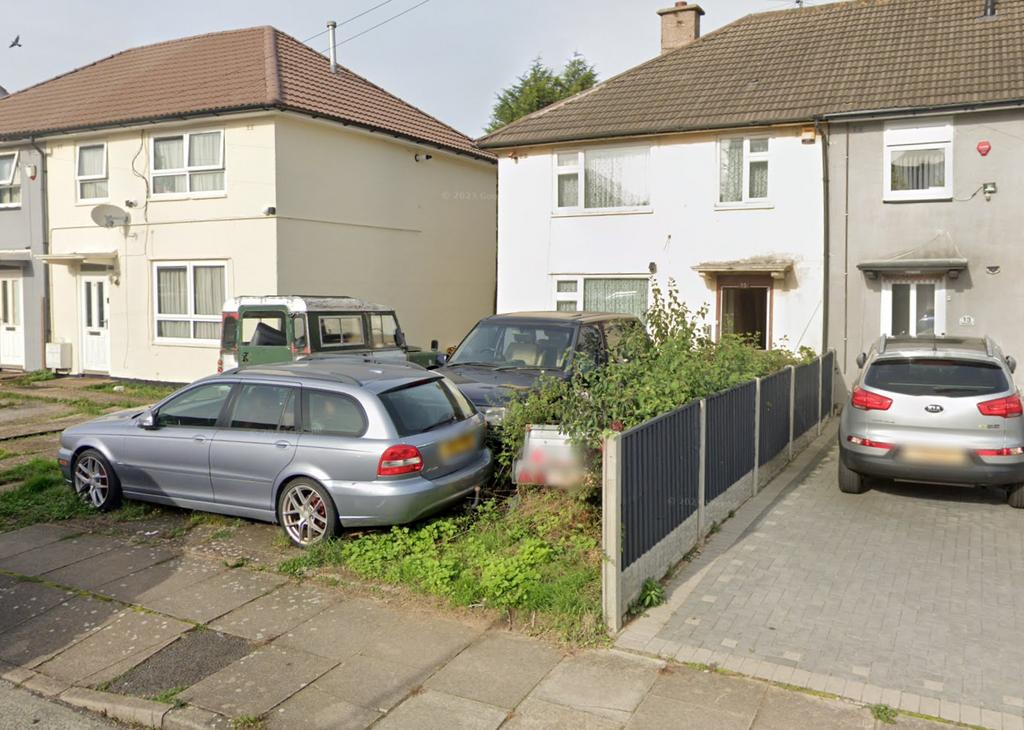 Felstead Road, Leicester, Leicestershire 3 bed semidetached house £