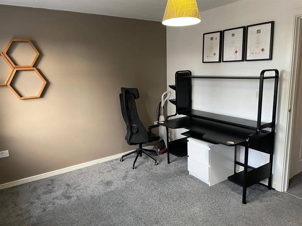 Newarth Drive, Lymm 1 bed apartment for sale £69,950