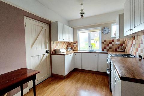 18 Greenhill, Neston, Corsham, SN13 9RN