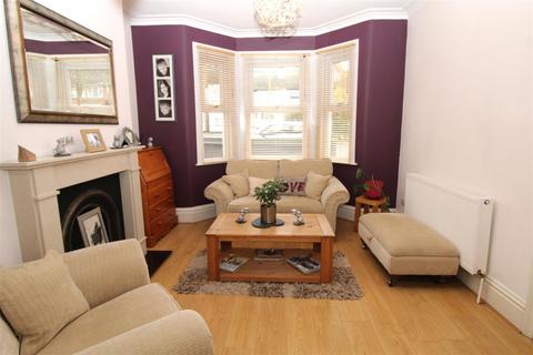 64 Hatfield Road, Potters Bar, EN6 1HT
