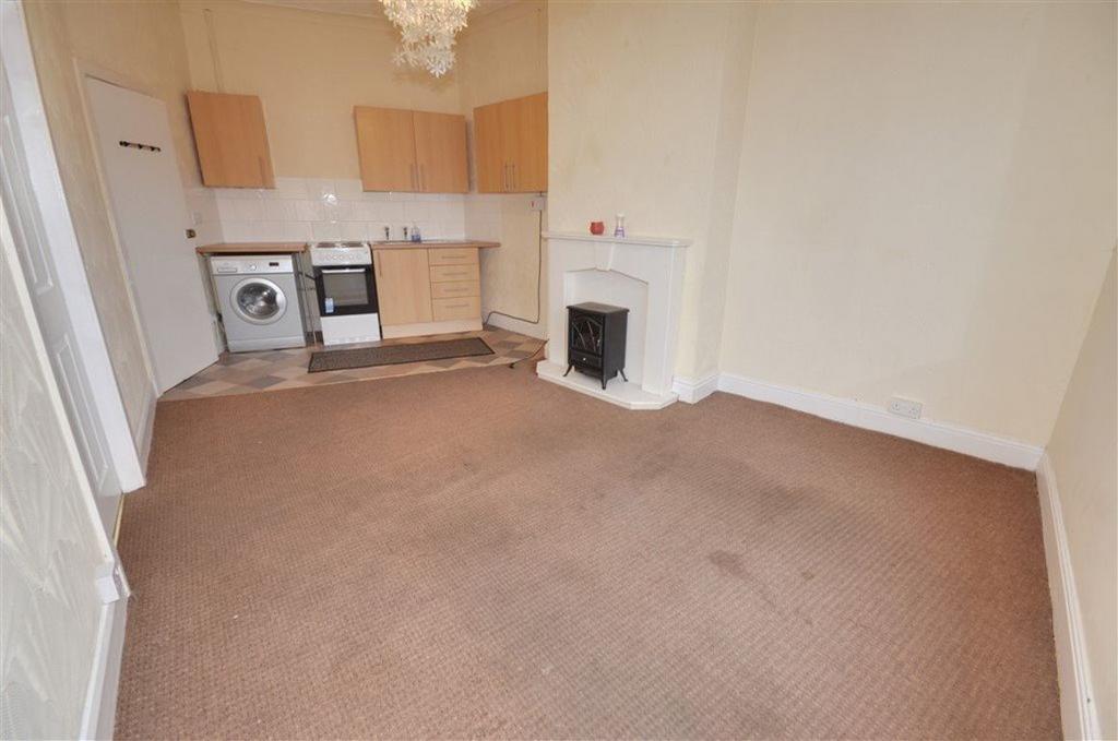 Cross Street, Castleford, WF10 1 bed apartment £500 pcm (£115 pw)
