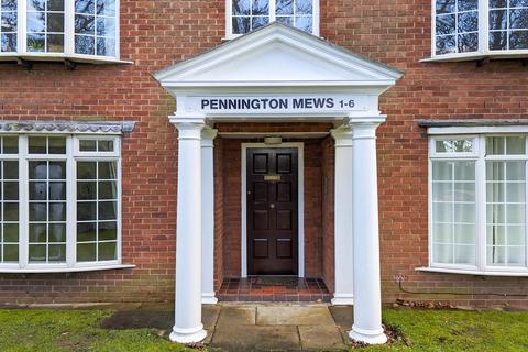 2 bedroom flat for sale, Pennington Mews, Pennington, Leigh
