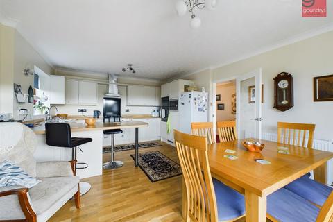 4 bedroom detached house for sale - West Trevingey, Redruth