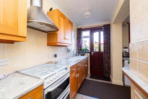 73 Erskine Road, Sutton, SM1 3AT