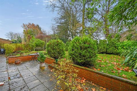 5 bedroom detached house for sale, Kenny Drive, Carshalton Beeches SM5