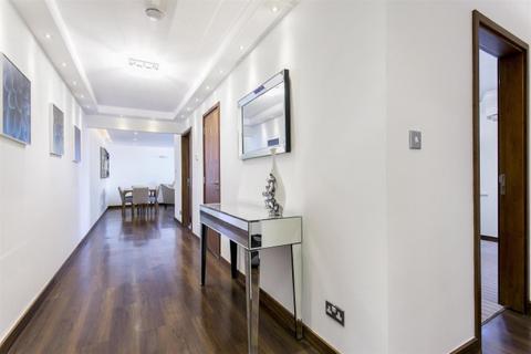 3 bedroom flat for sale, Hyde Park Towers, 1 Porchester Terrace, Hyde Park