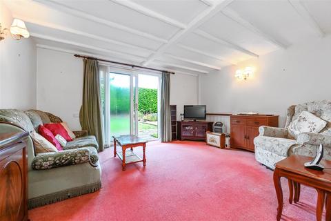 2 bedroom retirement property for sale, Carters Meadow, Charlton, Andover