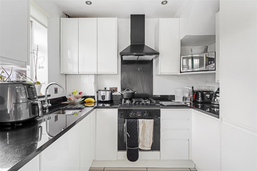 14 Oakwood Crescent - an JVav Ia J34a MZAs9ok G.jpg
