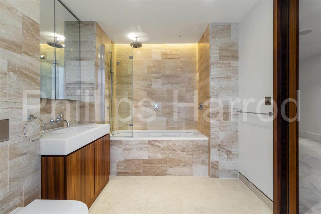 Flat R8, 50 St Edmunds Terrace NW8 7 ED-9.jpg