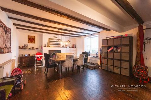 4 bedroom semi-detached house for sale - The Village, Ryhope, Sunderland