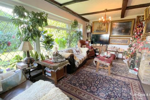 8 Pollards Close, Goffs Oak, Waltham Cross, EN7 5JP