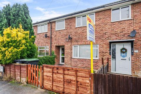 3 bedroom terraced house for sale - St James Close, East Malling