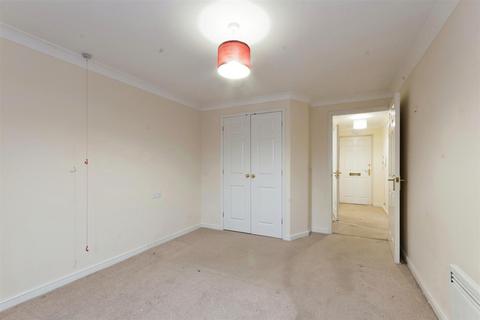 1 bedroom apartment for sale, Townsend Court, High Street South, Rushden, Northamptonshire, NN10 0FR