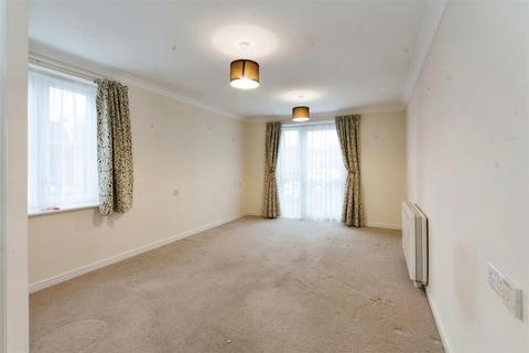 1 bedroom apartment for sale, Townsend Court, High Street South, Rushden, Northamptonshire, NN10 0FR