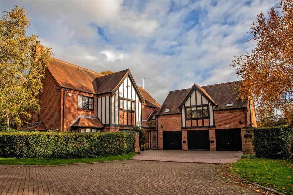 The Woodwards, New Balderton, Newark 6 bed detached house for sale £