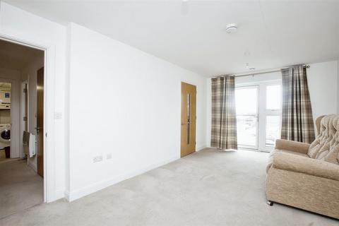 1 bedroom apartment for sale, Sewardstone Road, Waltham Abbey