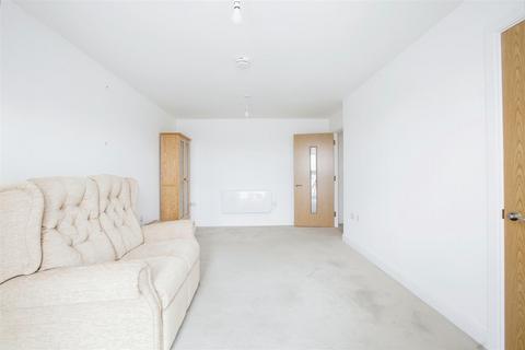 1 bedroom apartment for sale, Sewardstone Road, Waltham Abbey