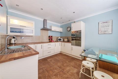 6 bedroom terraced house for sale, Regent Place, Ilfracombe