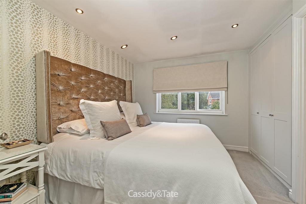 3 Housefield Way-32.jpg