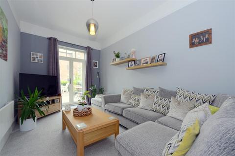 1 bedroom apartment for sale - The Furlongs, Bicton Heath, Shrewsbury
