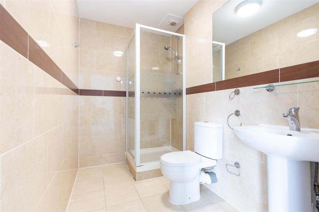 Bathroom (1 of 1).jpg