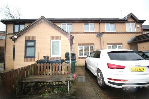 3 bedroom townhouse for sale - Bell House Avenue, Bradford BD4